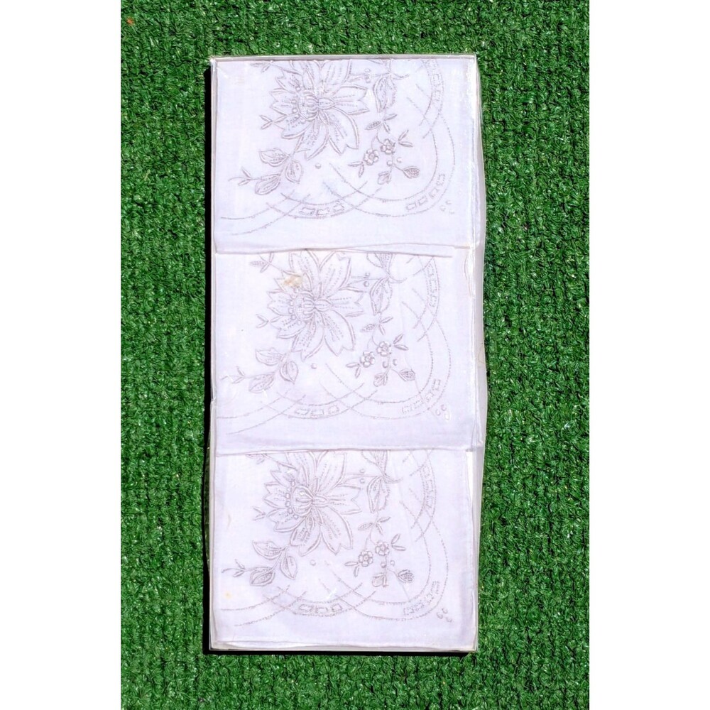 3 VTG Ladies White Linen Floral Embroidered Punchwork 10.5x11" Handkerchief Set